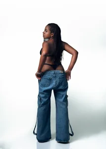 VictoriaKroft Blue Jeans Pic 3