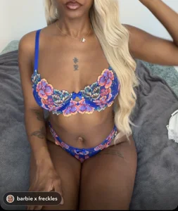 spicyhoeney1 Public Immagine  2