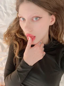 apple_ceo cutie Pic 2