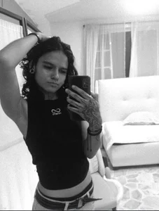 Julianne_7 Public Foto