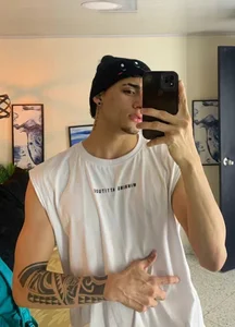 James-06 Public Foto 5