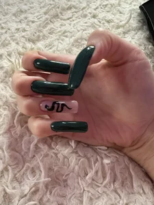 AlysonHuxley_ Nails Pic 3