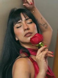 Penelope-CrossのBetween us there’s a fire no one else sees.🔥の枚の写真