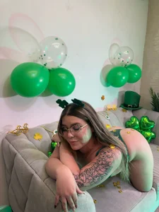 1m_dalhia 🍀💚 Hello, handsome! Happy San Patricio! 💚🍀 Foto 4