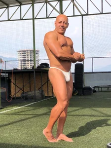 Jordan_Gomez_ DO YOU LIKE? Gambar