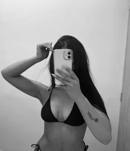 evony_becker_: me ( 2 фото)