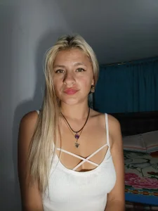 lola123xxx Public Fotka 9