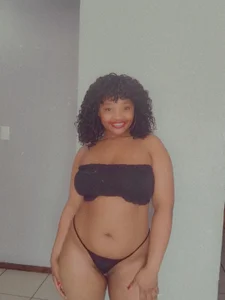 RoxyLuvxxx Public Pic 9