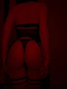 juicy ass in black thong de Softeach  photos