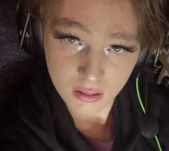 FemboyShow Public зображення 4