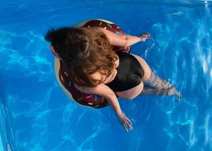 Teresa_Hardly Water is my element Pic 4