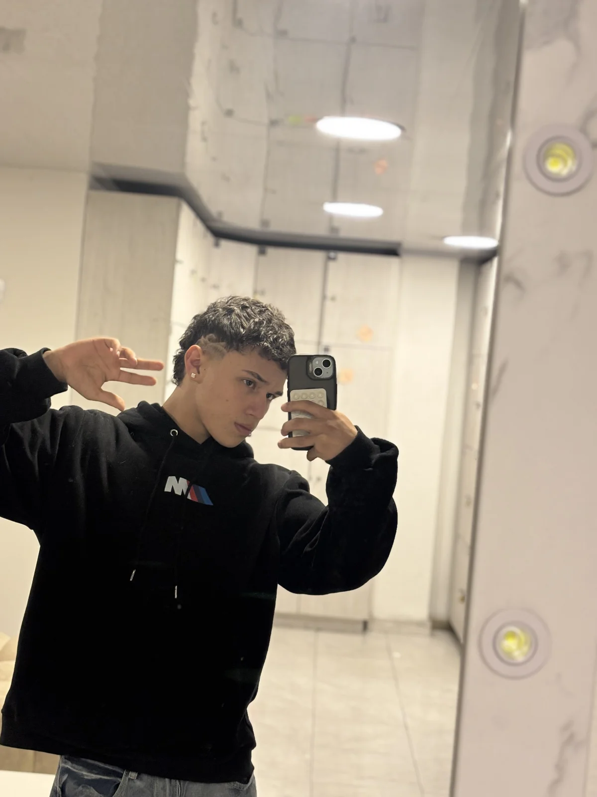 Dominik_Souza 님의 트렌드 중인 사진  2326개