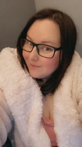 Curvy-Clare-30's photo