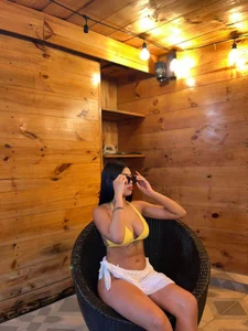 tifanymonroe night pool💛 Pic 5