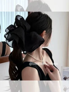 jiayao1999 我有的道具，你们可以私信我定制你喜欢的专属内容  3টি ছবি