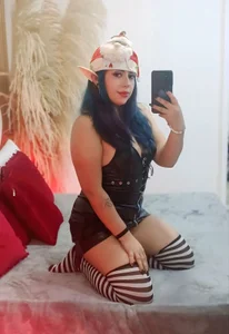 Vera_Gold_ 🎄 Temptation also celebrates Christmas.🎅🏻 Pic 3