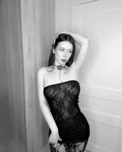 She de vanalah  3 photos