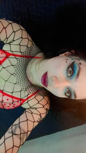 alixxon1 As you would like to take my lingerie slowly or prefer to do it quickly and sensually🥵 Pic 5