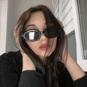 >.< od AlisaBloom  5 snímek