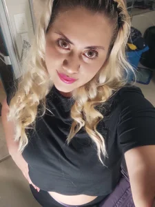 Public de Aleja-Blonde  Imagens