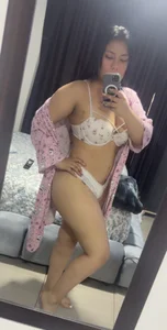 Pamela-Jhons Public Immagine  4