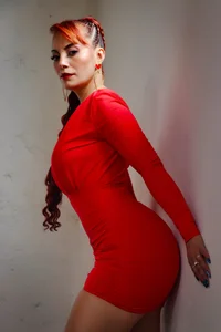 zzoe_ Fine and elegant woman Bilde 2