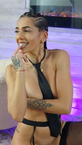 PlayfulShow This caption may cause heart palpitations 😈 Poză 3