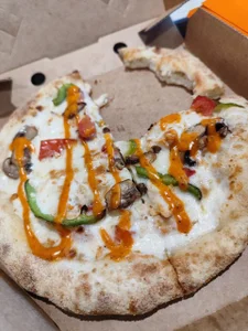 CeceliaJohnson You don't like pizza crusts either? Immagine 