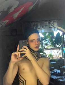 Kali Yuga od bambi_boi18  5 snímek