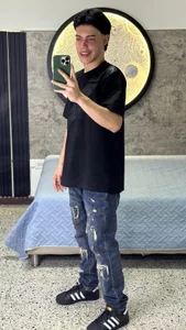 Lucian-greyyのPublicの 4枚の写真