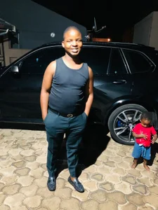 Thabo1004 Public Billede 3