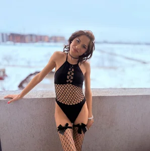 RoxyWest Unhinge love صورة واحدة|RoxyWest Unhinge love صورتان|RoxyWest Unhinge love  4 صور|RoxyWest Unhinge love  4 صورة