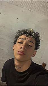 🫨 de mateodeamjo  2 photos