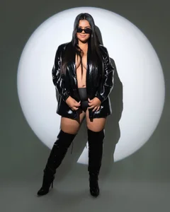 Gabriela_BrownMy very gothic day Bild 2