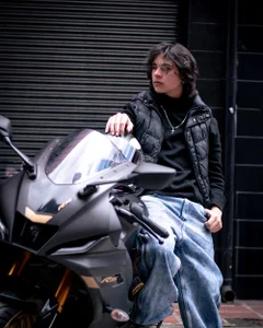 Luke_HowlandWith the heart of a motor图片 9