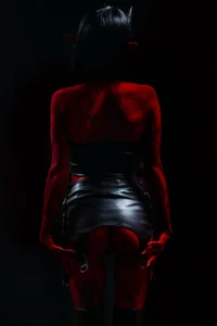 Kerry_Kirk Wellcome to Helll Bilde 3