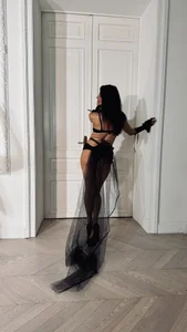 come love!!! so sexy de AlexaDarson  2 photos