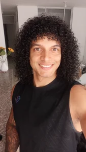 sexy_curly1 Publica Pic 2