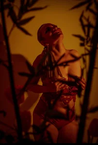 Jeanineescott WILD GIRL Pic 9