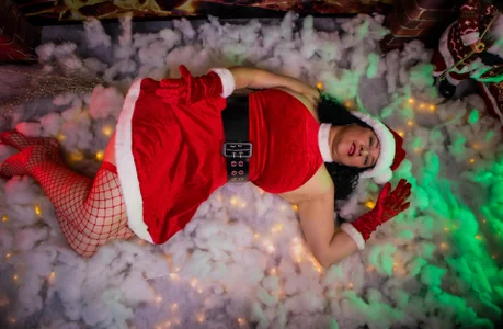 Adelesmithh kullanıcısının merry christmas 2025 ❄☃ albümü -  4 fotoğraf