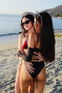 hazel_slim Public Pic