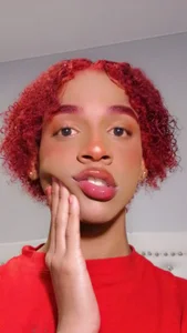 DakotaRosee Red is my new fav color Pic