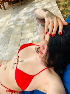 Pame-Miller Pool day🌊🔥 Foto 2