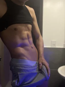 ronald_thompson20 Mi abdomen Pic