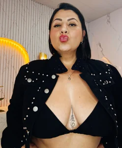 your favorite milf de angele_roux_tp Foto