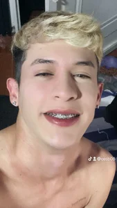 Public de Leonardo-bigcock  3 Imagens