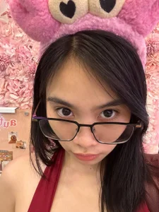 meaw de LenoraFrailey  4 photos