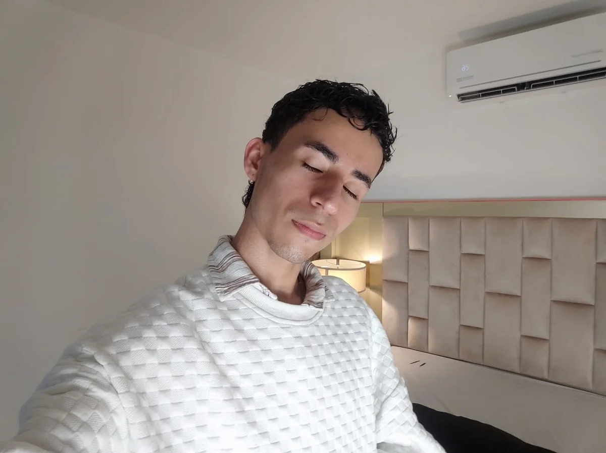 Трендове зображення  63 Zahir_Ashar