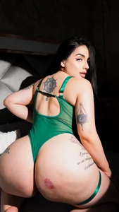 _giggy_2 Good night my loves 👅🍒😘  5টি ছবি