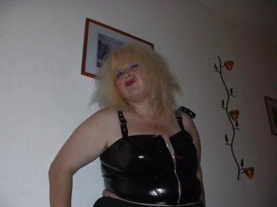 Blasflittchen: wild und geil - Weekend Bitch ( 3 фото)